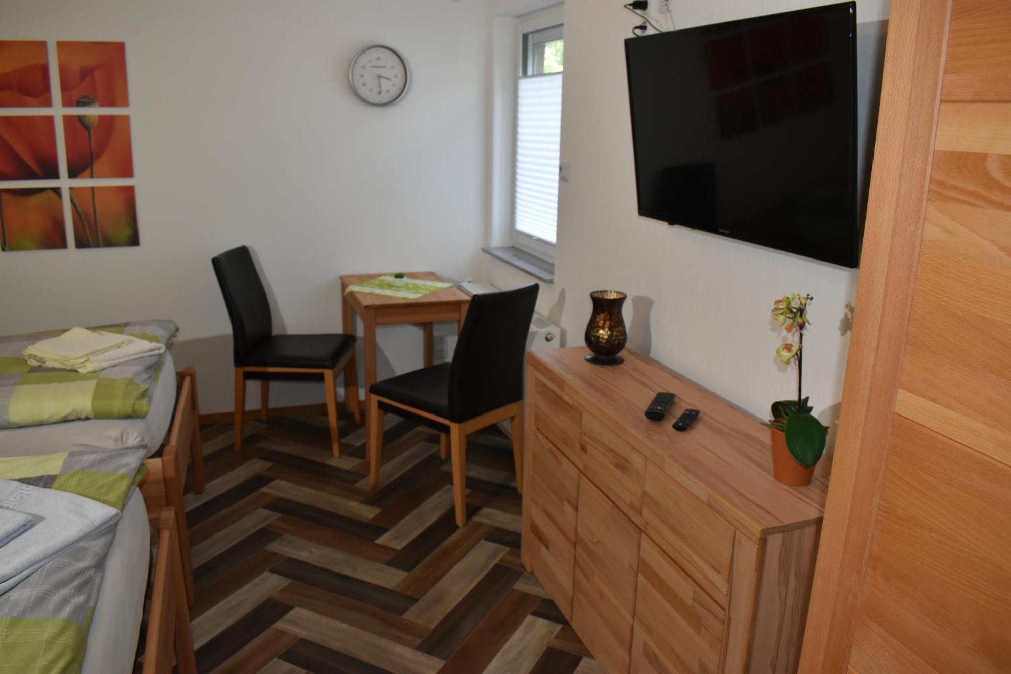 Ferienwohnung Am Steigerwaldrand Sugenheim Bagian luar foto